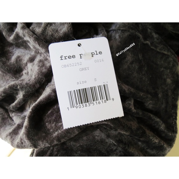 NWT Cozy crushed velvet pullover ☕️ - Picture 7 of 7